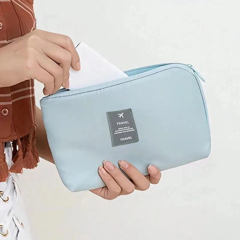 Travel cable storage bags