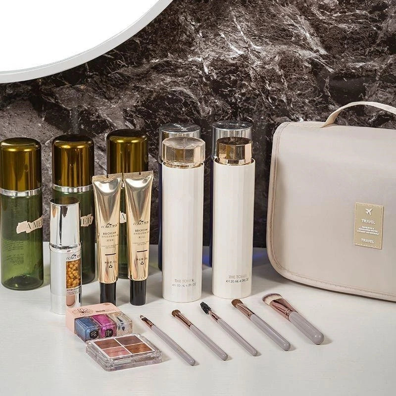 Travel hanging cosmetic bag organizer