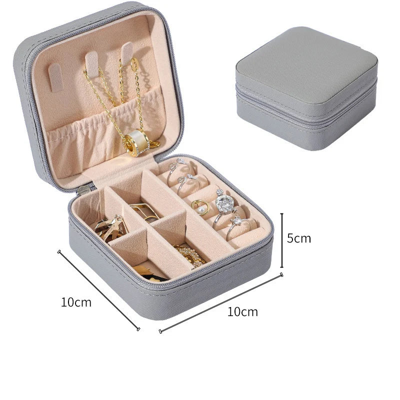 Portable small jewelry box organizer